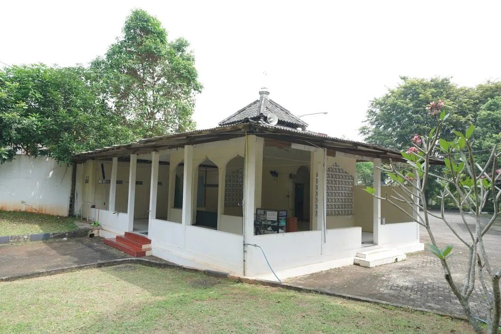 Mushola Al I'anah: Tempat Beribadah yang Menyatu dengan Kehidupan Warga Cilacap